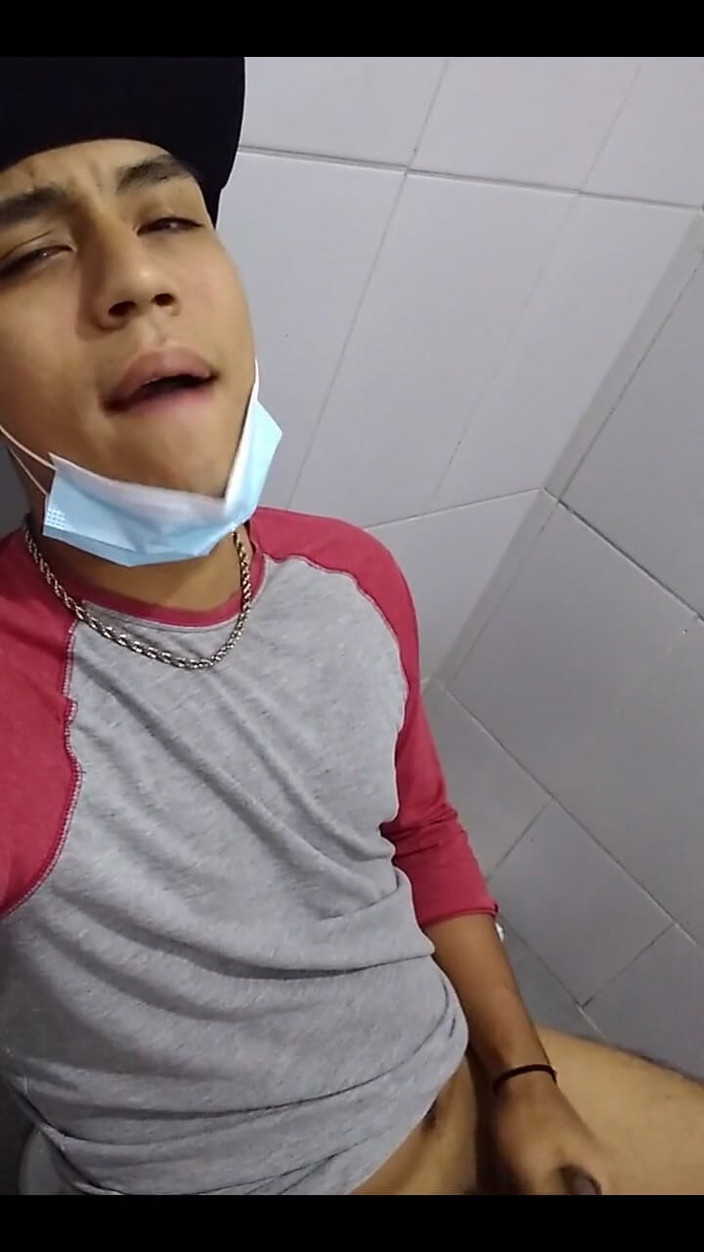 AlexAlejandro13: 화장실의 5 미누토