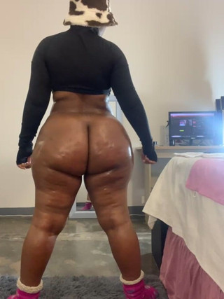 Big black clapping booties: Wichs zu meinem riesigen arsch, masturbiert komplett nackt, episode 111135