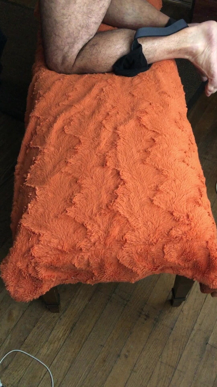 OhTrevor: Ohtrevor il caldo patrigno peloso si sveglia per Bolero