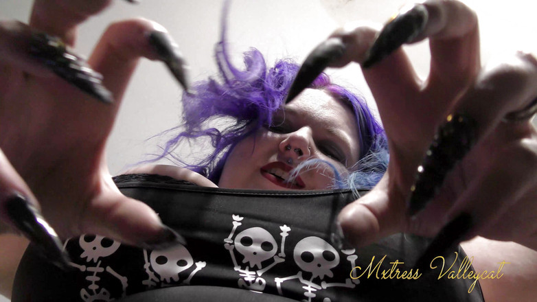 Mxtress Valleycat: 巨大な平均ゴス