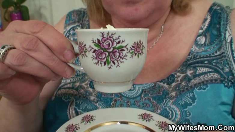 My Wifes Mom: Yaramaz doğum günü eğlencesi