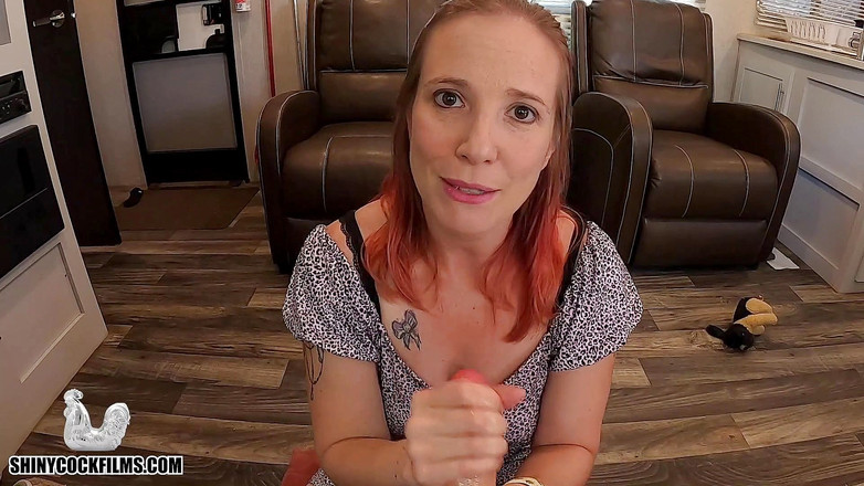 Jane Cane: 継母は義理の息子の爆発的な精液を治す