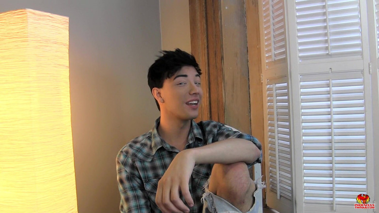 Phoenixxx: Sexy Jake abia a început