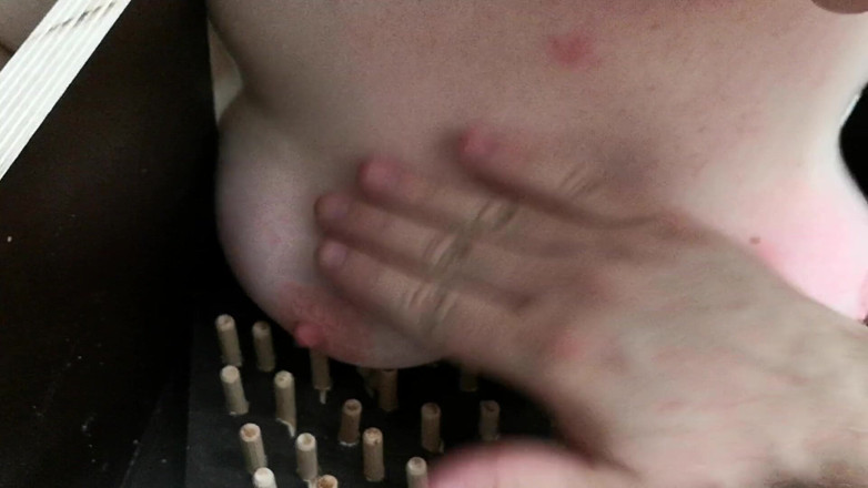 Bouncy Tits Action: Tit punishing machine