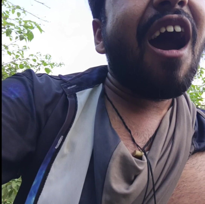 IsmaatDeva: 那天我非常不同，这就是为什么我在花园里自慰的原因