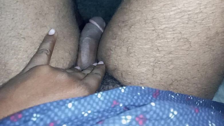 Sweet Indian cock: 립 키스를 빠는 큰 인도 게이 소년