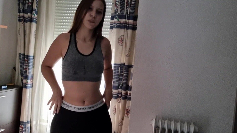 Holycandy: Ragazza sexy gioca con i suoi capezzoli