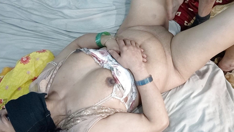 Netu: Дезі хінді зведена сестра взяла його на наступний рівень, даючи йому дивовижний хардкорний трах пизди