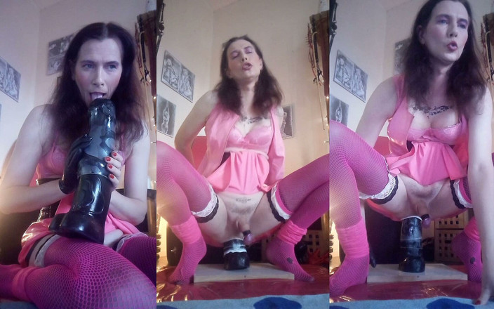 TvTs Isabella Coupe: Ts Isabella 딜도 섹스 클로즈업