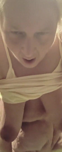 Sneaking off to Fuck on the Wall He Gives Her Balls and All