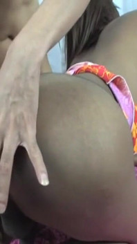 Žhavý sexuální okamžik mezi 2 nadrženou Asijskou onou - mužem!