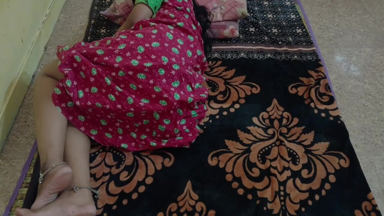 Mami4711: देसी हॉट सौतेली बहन और सौतेला भाई यह बहुत मजेदार xxx वीडियो है