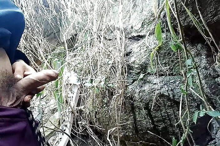 Gangbang straight: Masturbando no Desi Girl Park