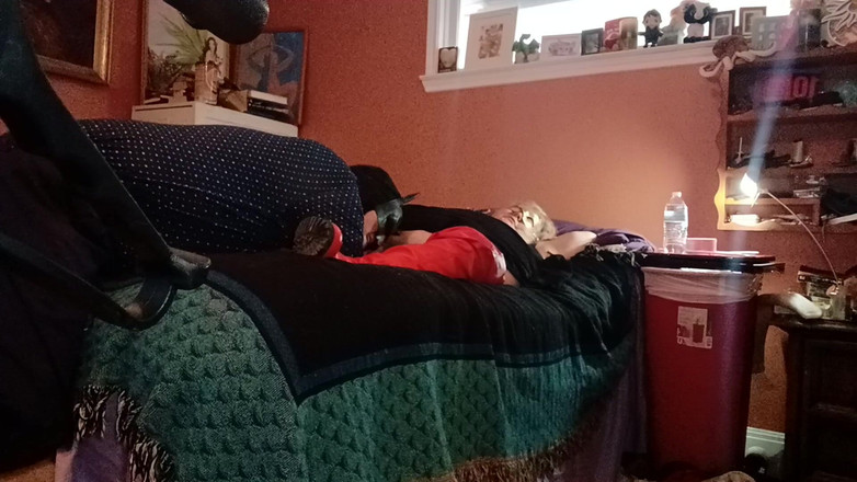 BBW nurse Vicki adventures with friends: 蝙蝠侠吃蝙蝠女孩（nursevicki）阴户