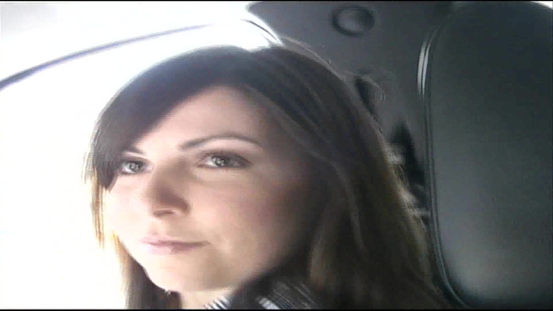 Femdom Sex: Brunette babe playing with cock in car