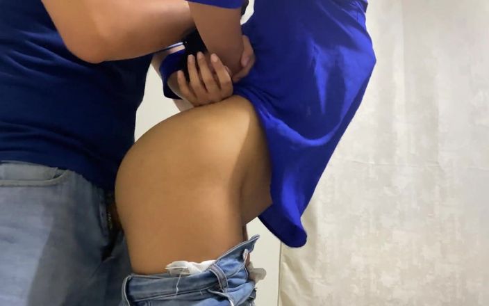 Rico Tara: Amateur-mädchen in jeans macht selbstgedrehten porno