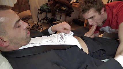 Gaybareback: Krásná nevinná dvojčata ošukaná bez sedla od Tima Cosly