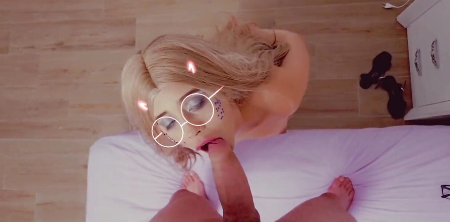 Latinascachondas: 私は彼のチンポをしゃぶるのが好きで、彼は私にフィルターをかけます