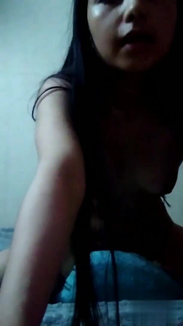 Naughtyteen8276: sexy Latina teen wants to be fucked