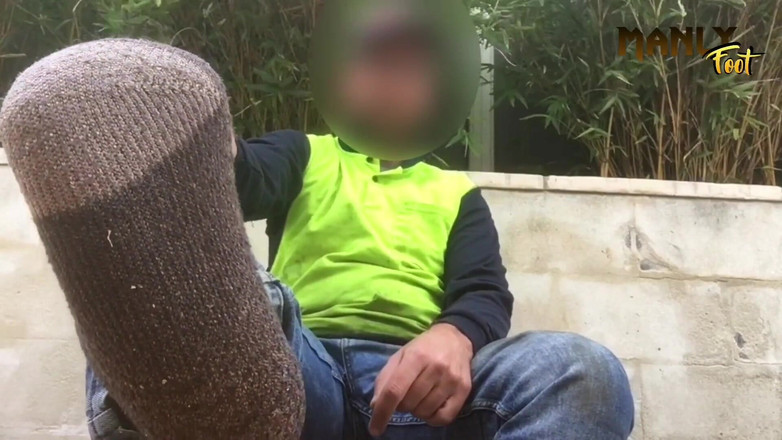 Manlyfoot: He oído que oler pies malolidores es tu pasatiempo favorito -...