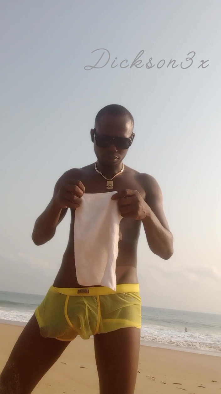 Dickass3x: Na plaży Cotonu Wanking Alone, który dba o szybki numerek