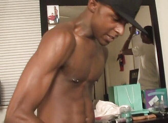 Bareback TV: ゲットー三人組と玩具