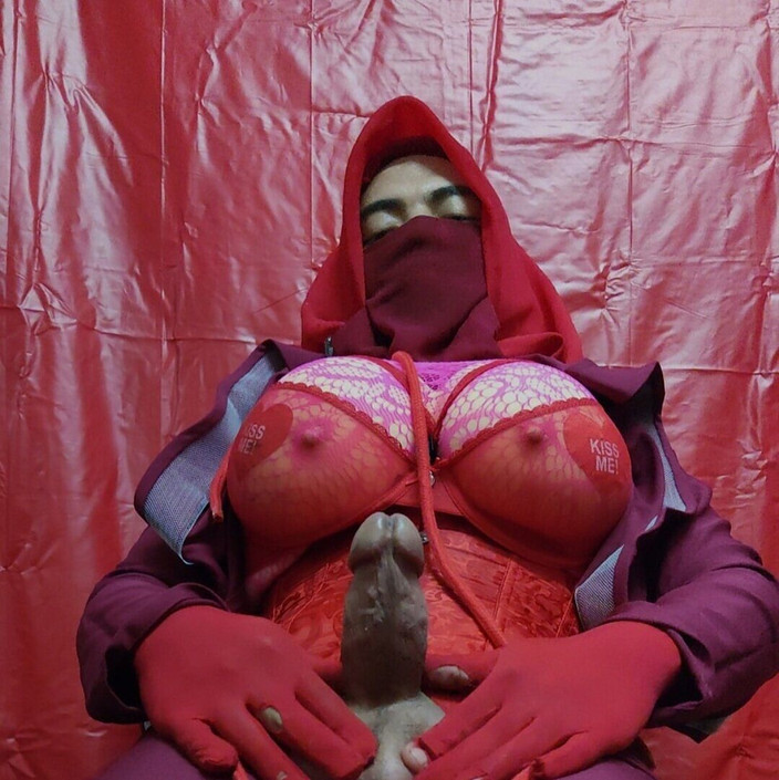 HijabRubberSexDoll: Elisya hidżab lalka ekstremalne BDSM masturbuje się Hard part 7