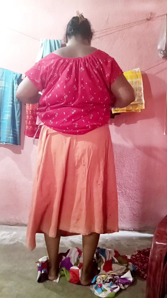 Pakhi0705: Sfw щоденні зміни сукні способу життя