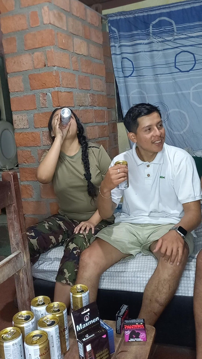 Chavez Producciones: 남편과 이웃을 따먹는 바람피는 이웃