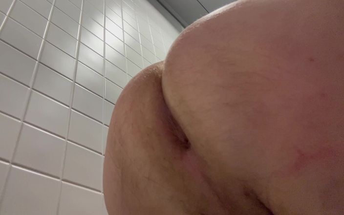 Ahston Pees: Bộ sưu tập xì hơi ngon ngọt 11