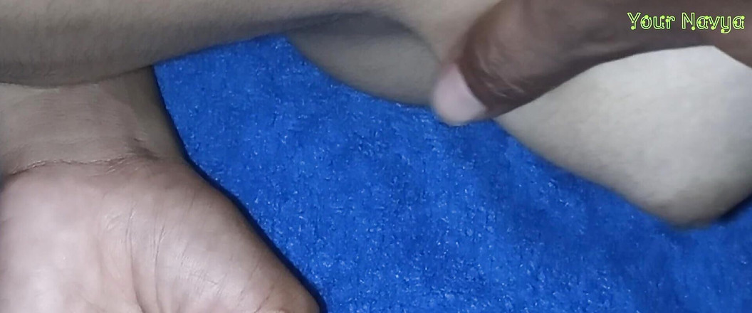 Your Navya: 18 Sal Ki Khubsurat Navya Ka Viral Mms、海軍の美しいアザラシのマンコ