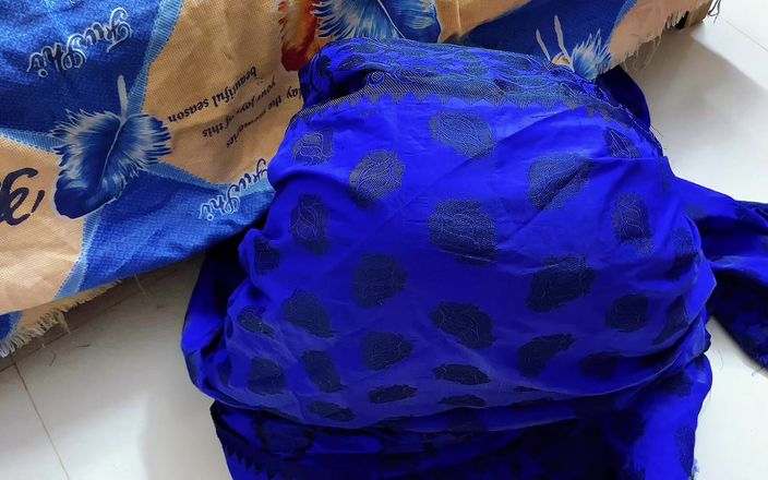 Bdsex24: Sexy tetička šuká tvrdou kundičku, když ankel v není doma