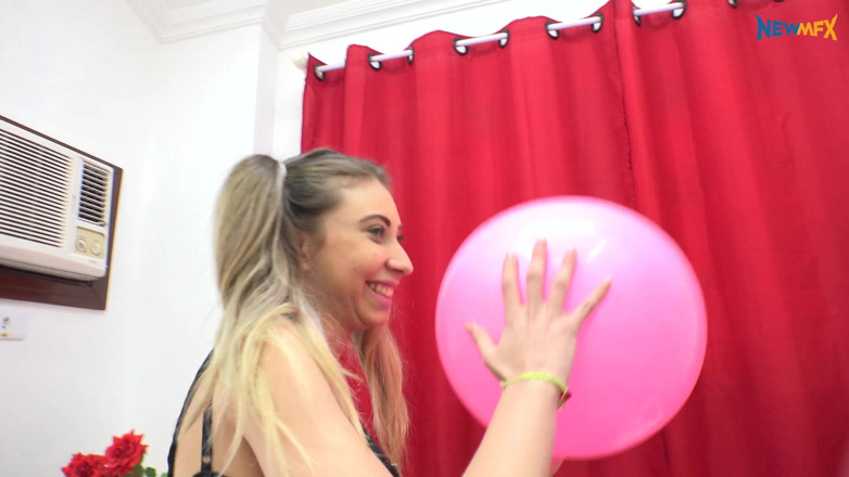 NewMFX Desires: Farts and Pillows