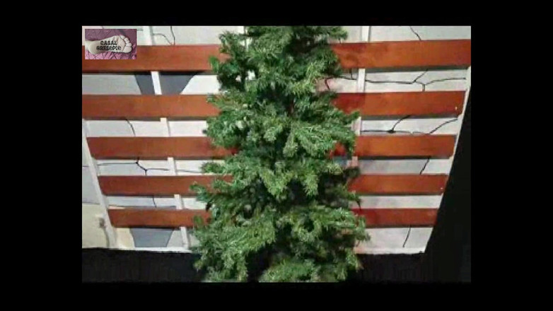 Casal Gresopio Feet: Nohy Matky Vánoce Při Jízdě Na Vánočním Stromku 2025