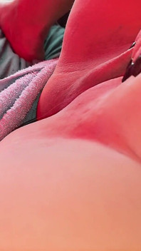 The Plump Big Pussycat Loves Being Spanked