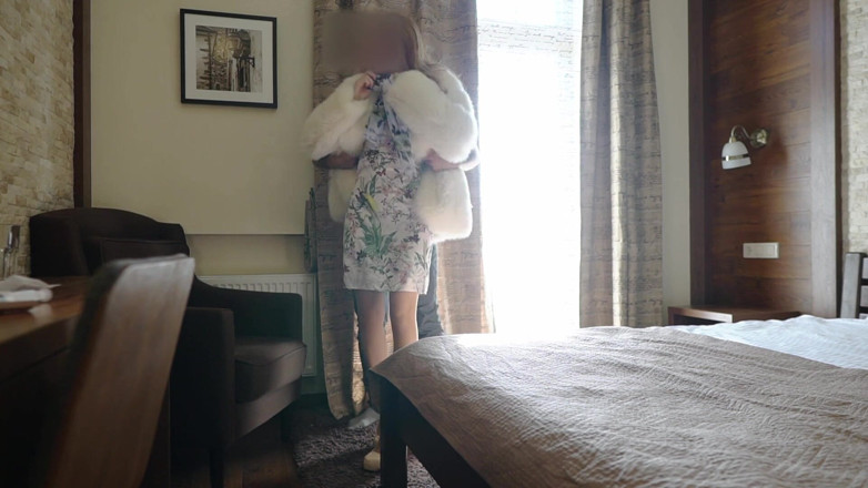 Ruda Cat: Sex in a white fox fur coat with blindfolded babe