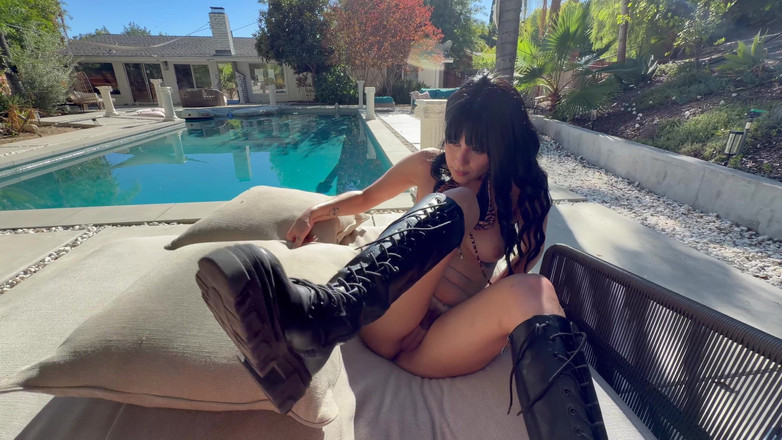 Alfiecinematic: Petite Penelope Reed gosta de foder em POV