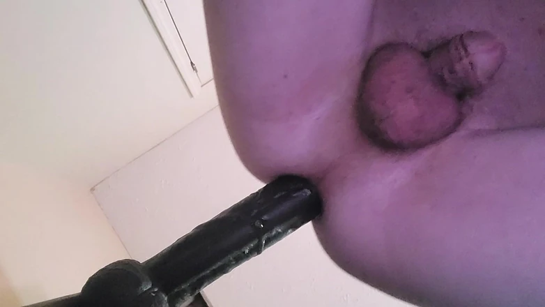 Sissy Ass: Suami ngentot sama kontol raksasa pria kulit hitam