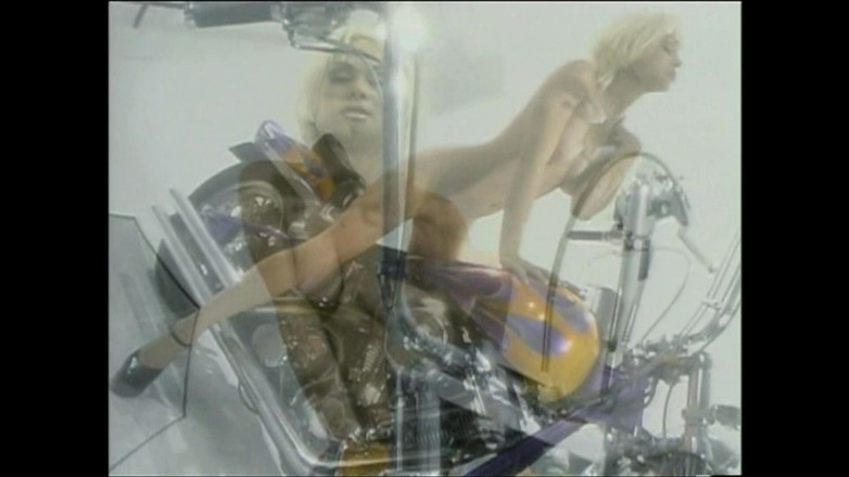 Hard Accademy: Susamış sürtük sert anal seks için yalvarıyor