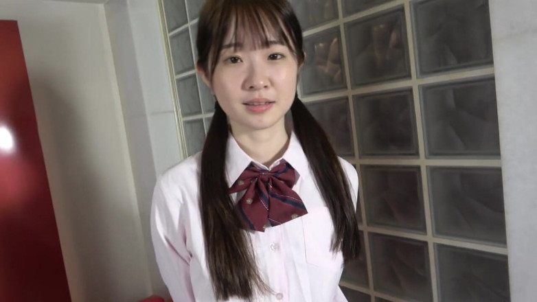 japan banana: 18. a Slender Japanese Beauty in Uniform. She Gives Blowjob...
