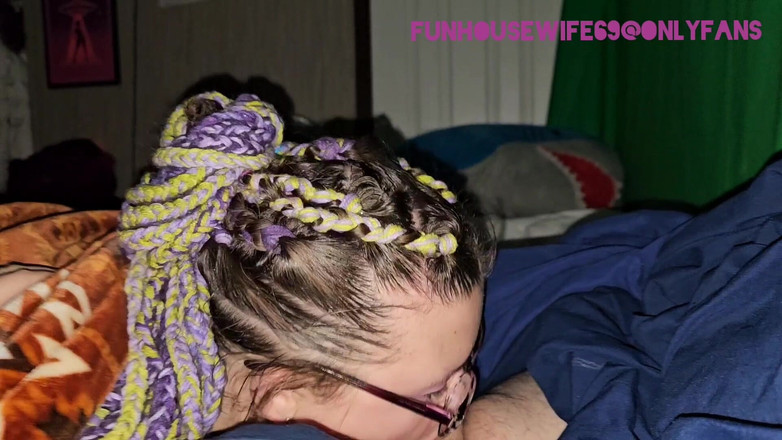 Funhousewife69: Pipe après le travail, vide ses couilles et avale toute...