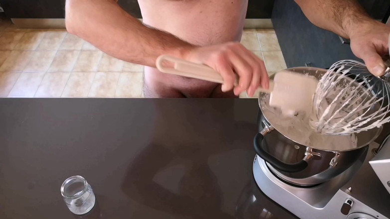 Cicci77: After making Pedro cum and piss, produces the exclusive meringues...