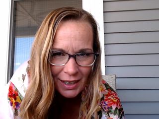 Kimi the MILF stepmom: Here is a little video from me.