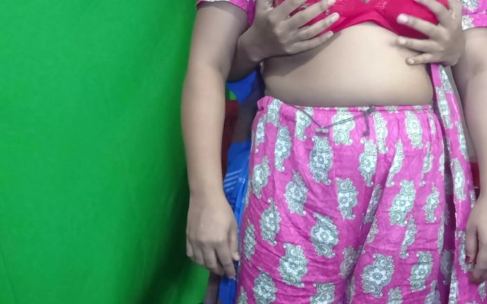 Dhaka studio: Une bhabhi indienne à gros cul se fait baiser par son...