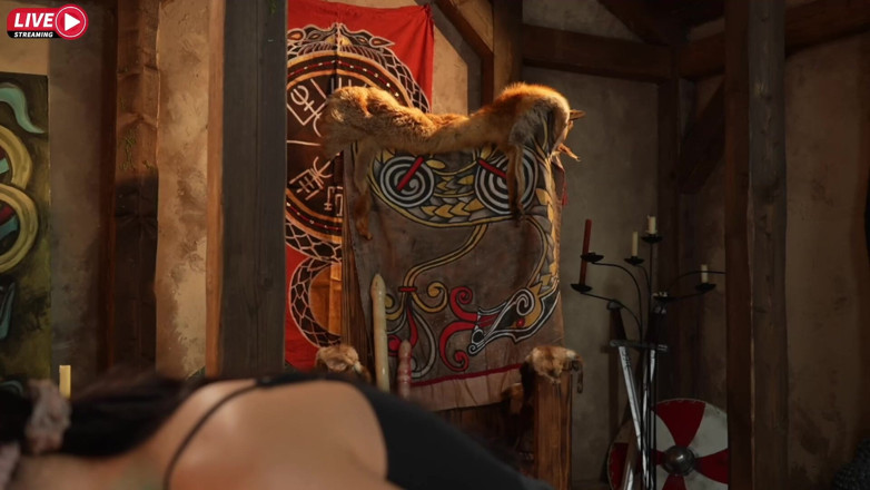 WeAreNewbies: Alexa's Cosplay Glow-up for the Live Chat
