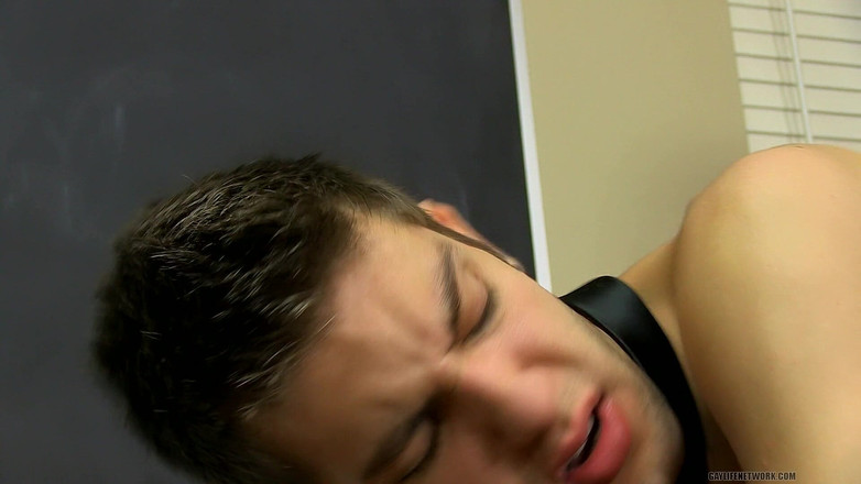 Teach Twinks: Para siswa mungkin bodoh... Tapi seksnya hot!