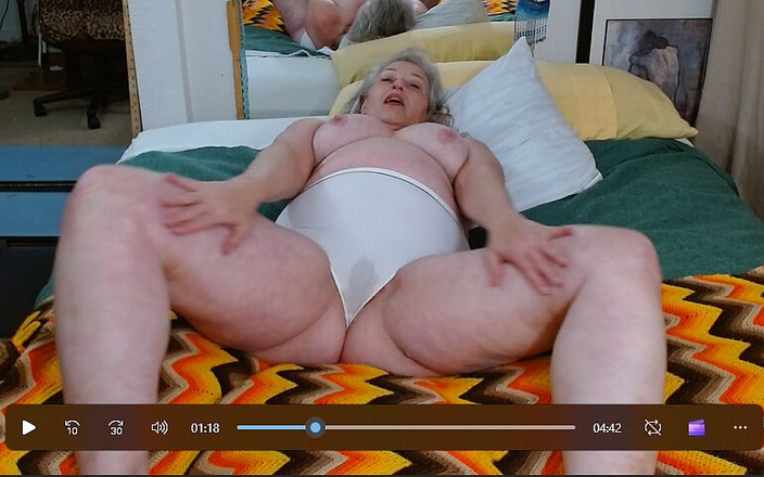 dawnskye1962: 1126 znaków Biały hi talii szorty dla chłopców są nasączone...