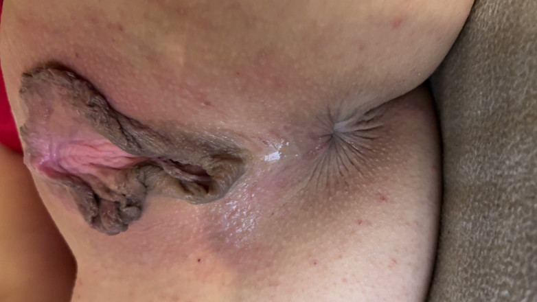 Dirty-Laura: Horny Wet Pussy