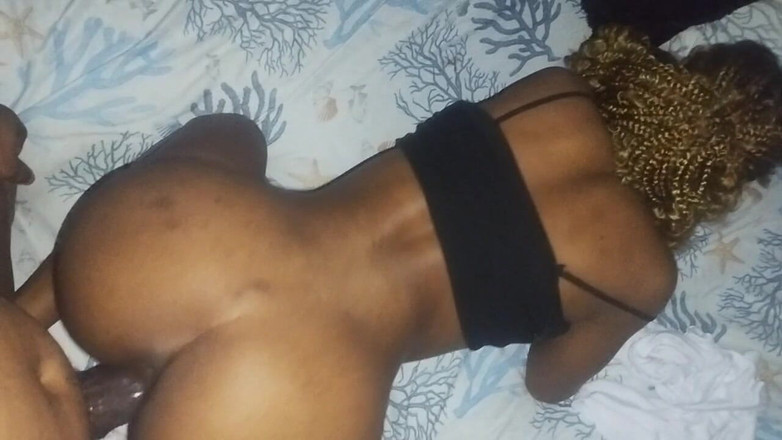 Freaky relatives: Pacar abang tiriku bilang kalau kontolku lebih besar, ngentot adik...