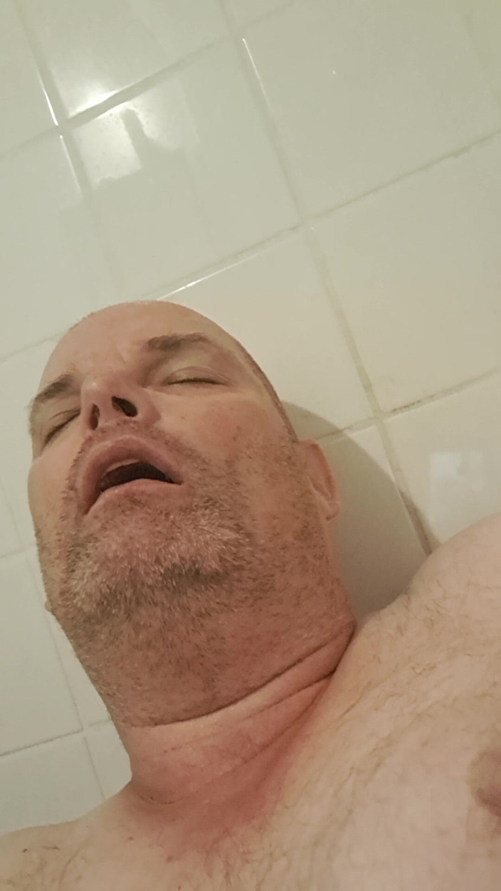 Fickspecht: Fun in the Bathtub
